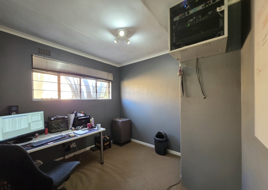 3 Bedroom Property for Sale in Lakeview Free State